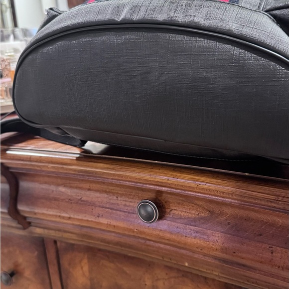 Authentic Gucci GG Supreme 
Beautiful bag rarely used! - Picture 7 of 14